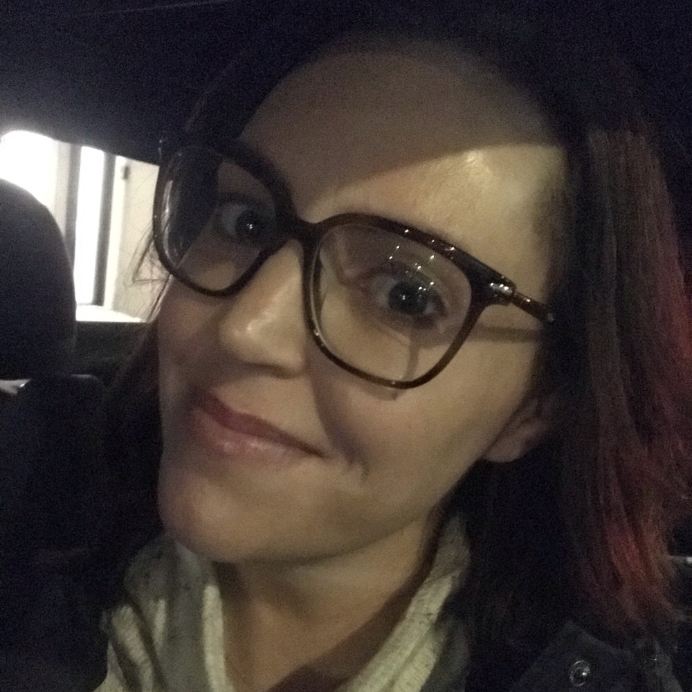 Meet your Posher, Debbie